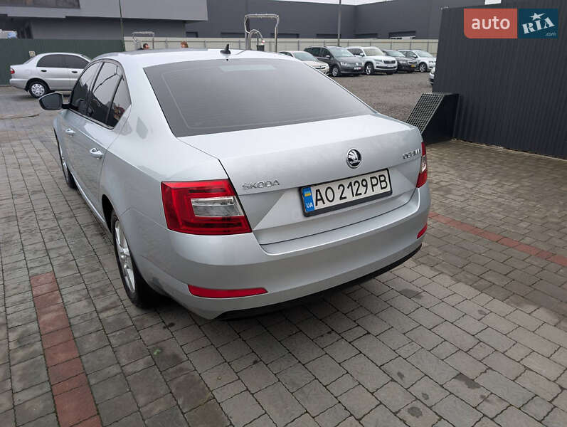 Лифтбек Skoda Octavia 2015 в Мукачево