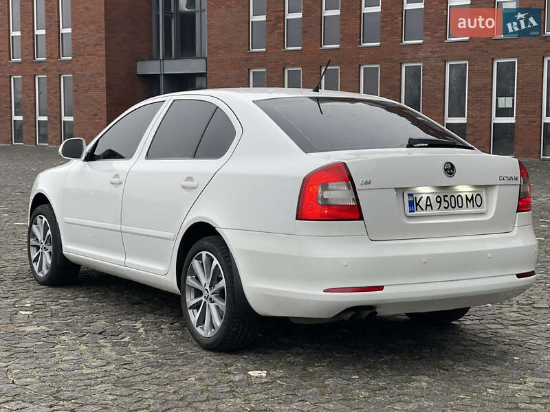 Лифтбек Skoda Octavia 2012 в Днепре