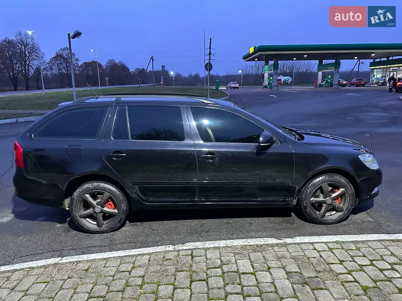Skoda Octavia 2011 VIN TMBKK61Z8B2152442 фото оголошення 5 з 78