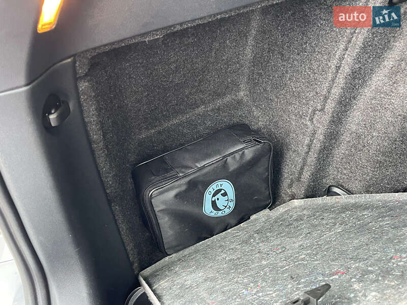 Универсал Skoda Octavia 2010 в Виннице