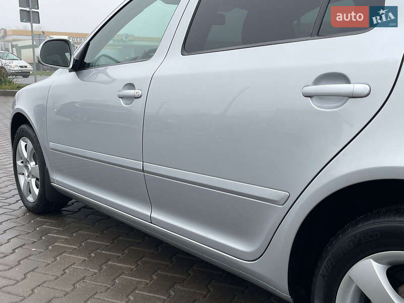 Универсал Skoda Octavia 2010 в Виннице