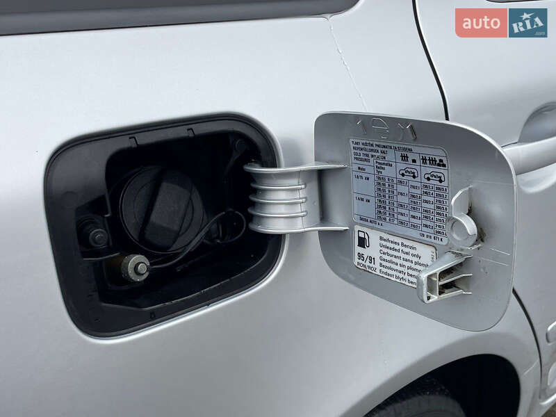 Универсал Skoda Octavia 2010 в Виннице