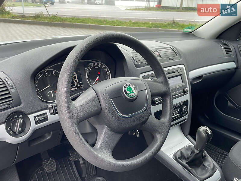 Универсал Skoda Octavia 2010 в Виннице