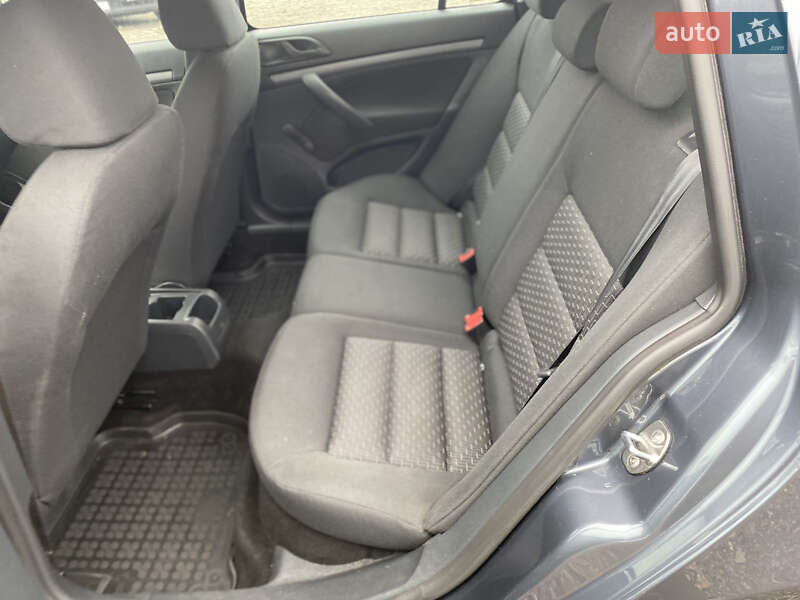 Універсал Skoda Octavia 2012 в Новоархангельську фото 27 Універсал Skoda Octavia 2012 в Новоархангельську