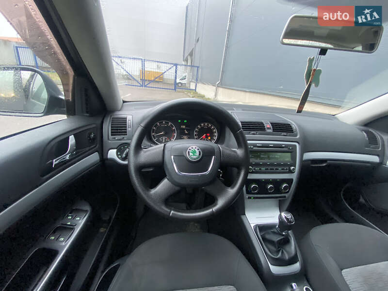 Універсал Skoda Octavia 2010 в Києві фото 38 Універсал Skoda Octavia 2010 в Києві