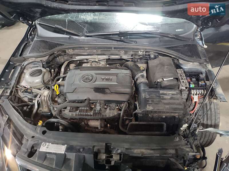 Лифтбек Skoda Octavia 2017 в Днепре