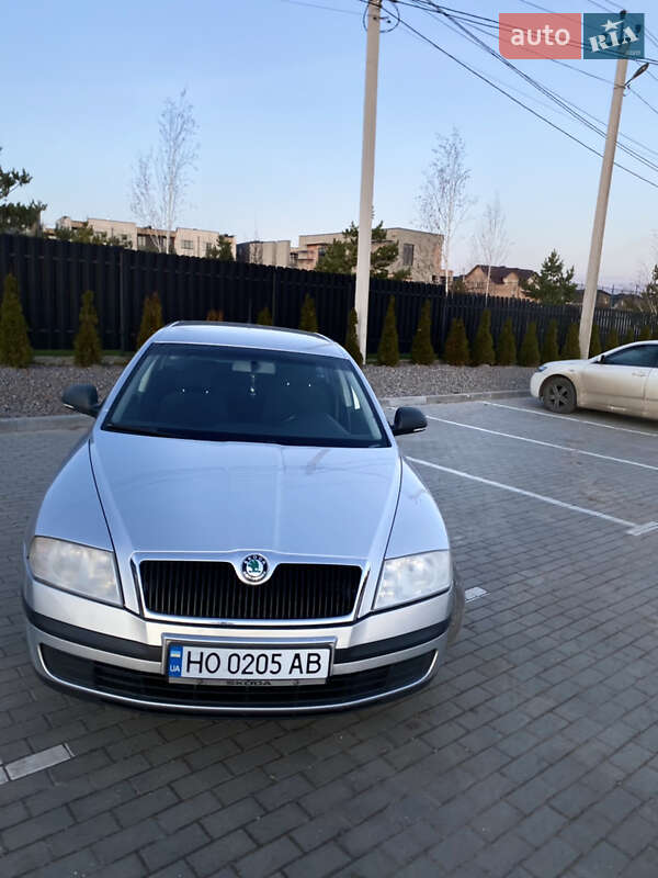 Універсал Skoda Octavia 2011 в Тернополі