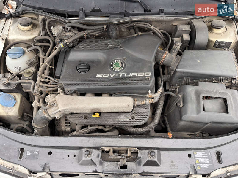 Универсал Skoda Octavia 2001 в Попельне