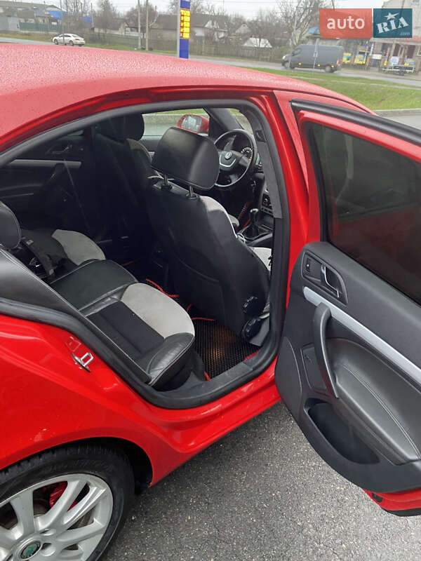 Лифтбек Skoda Octavia 2008 в Смеле