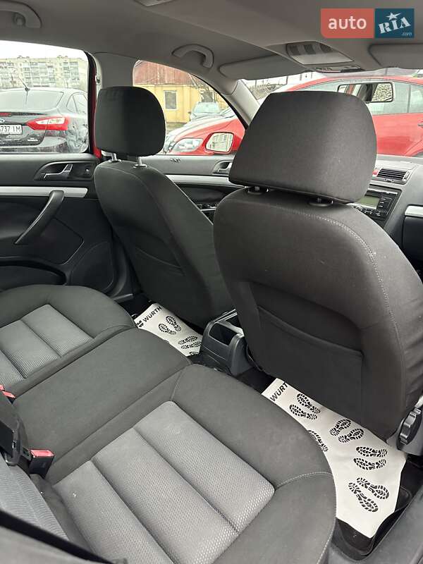 Лифтбек Skoda Octavia 2008 в Смеле