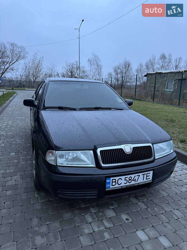 Лифтбек Skoda Octavia 2008 в Шептицькому