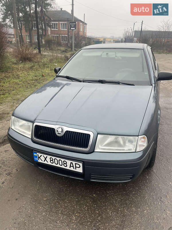 Лифтбек Skoda Octavia 2003 в Богодухове фото Лифтбек Skoda Octavia 2003 в Богодухове