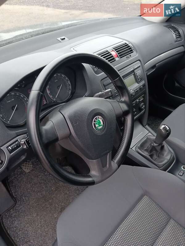 Лифтбек Skoda Octavia 2006 в Полтаве