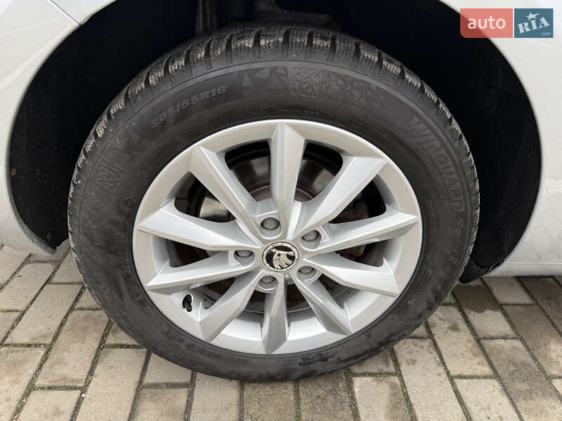 Универсал Skoda Octavia 2013 в Луцке