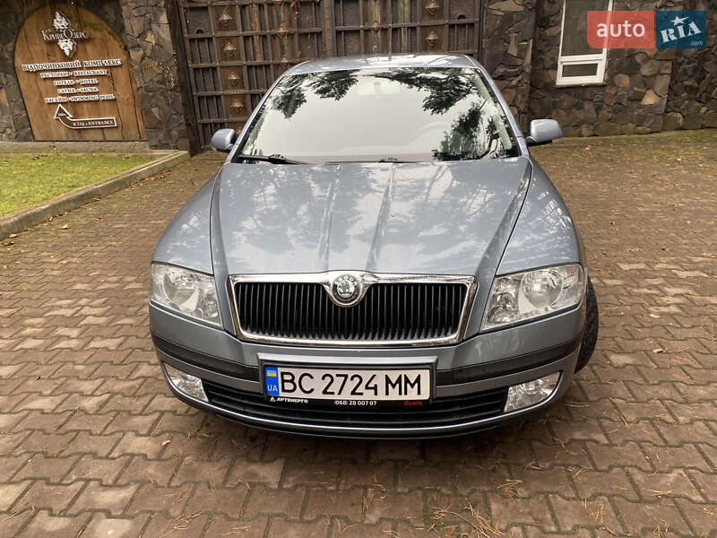Лифтбек Skoda Octavia 2006 в Новояворовске