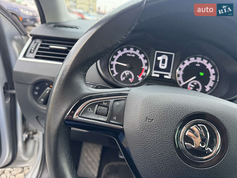 Универсал Skoda Octavia 2019 в Стрые