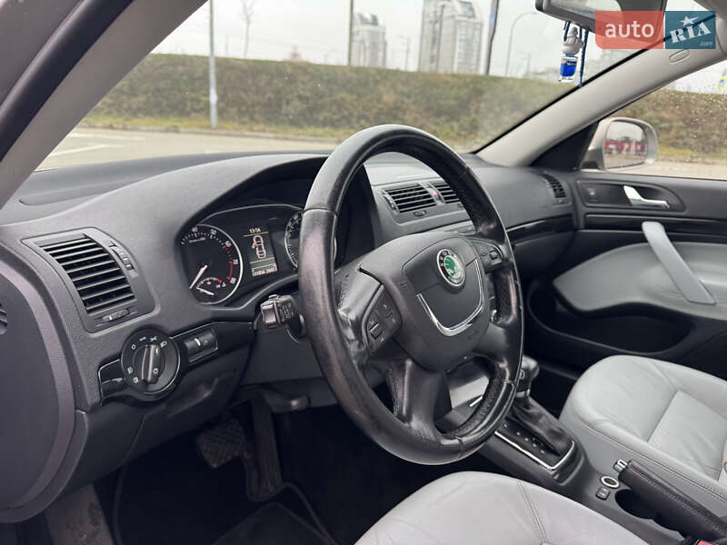 Ліфтбек Skoda Octavia 2010 в Києві