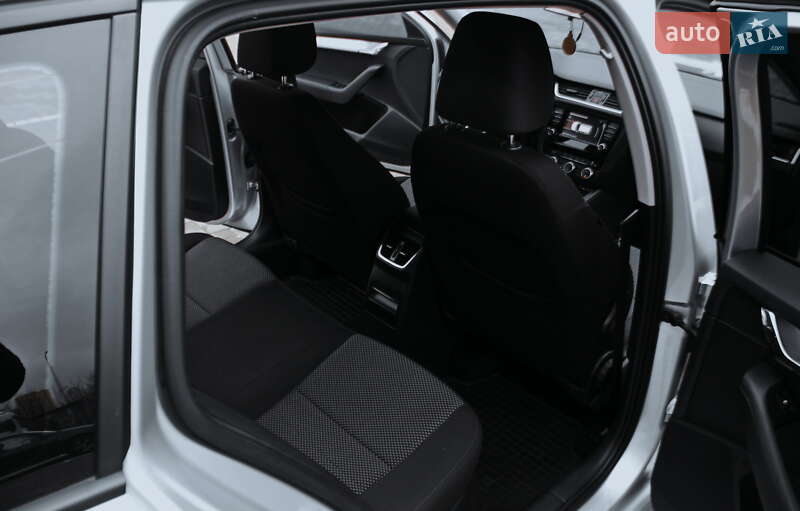 Універсал Skoda Octavia 2017 в Дніпрі