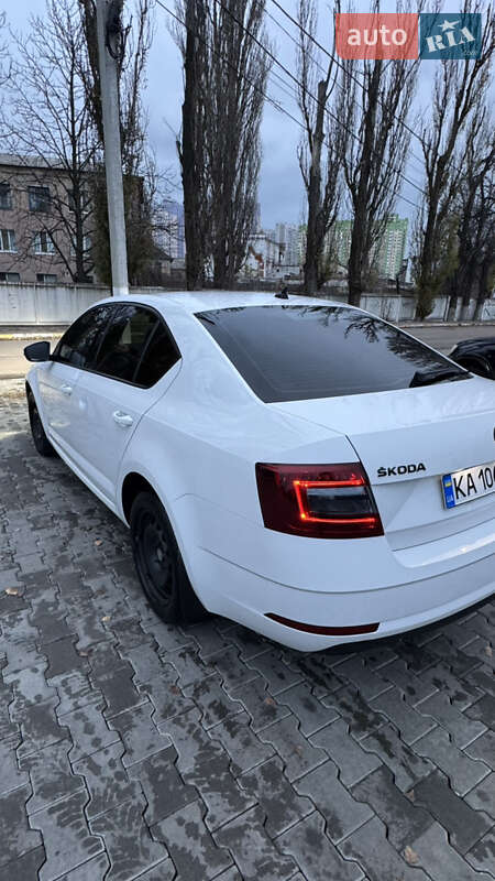 Универсал Skoda Octavia 2019 в Киеве