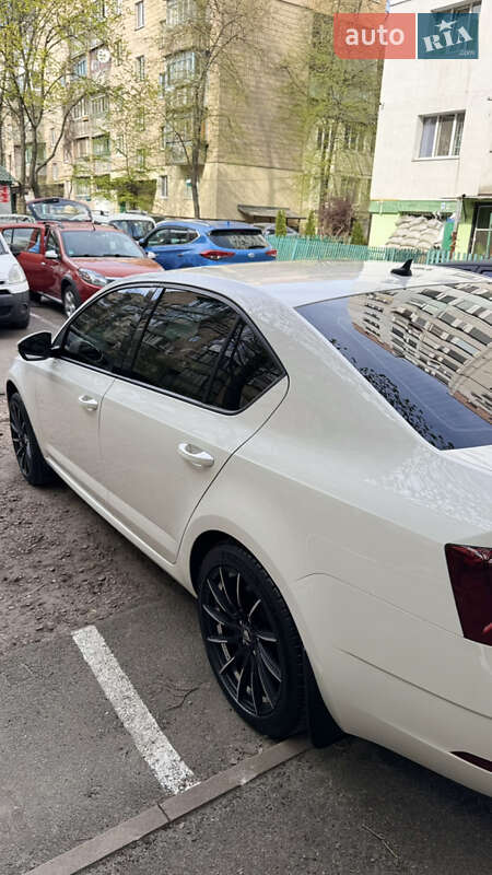 Универсал Skoda Octavia 2019 в Киеве