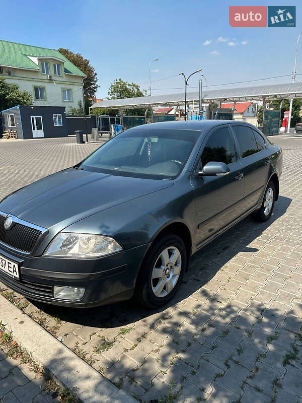 Лифтбек Skoda Octavia 2006 в Одессе