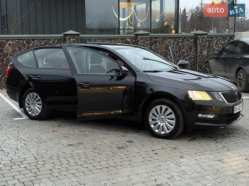 Ліфтбек Skoda Octavia 2018 в Львові фото 21 Ліфтбек Skoda Octavia 2018 в Львові