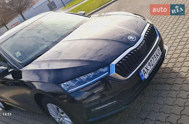 Лифтбек Skoda Octavia 2021 в Ужгороде