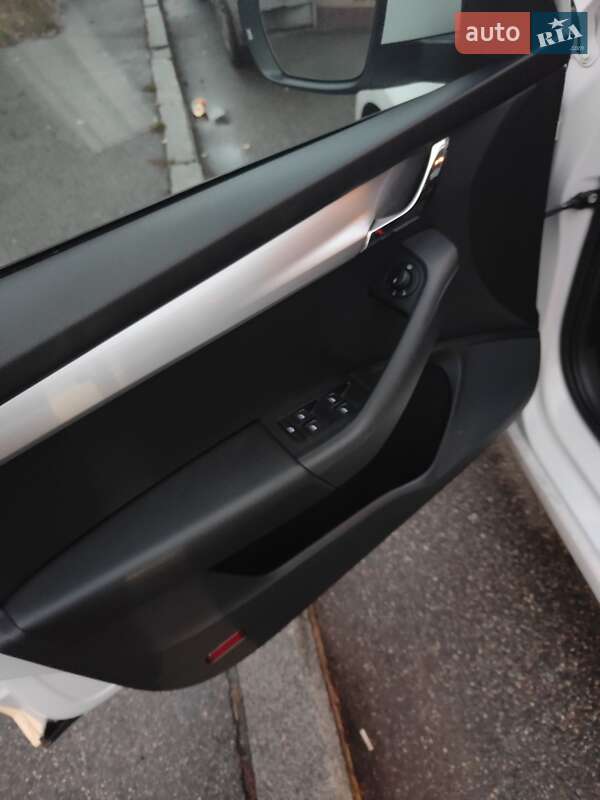 Лифтбек Skoda Octavia 2019 в Киеве