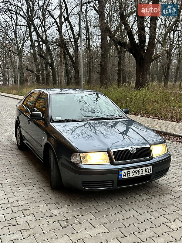 Лифтбек Skoda Octavia 2004 в Виннице