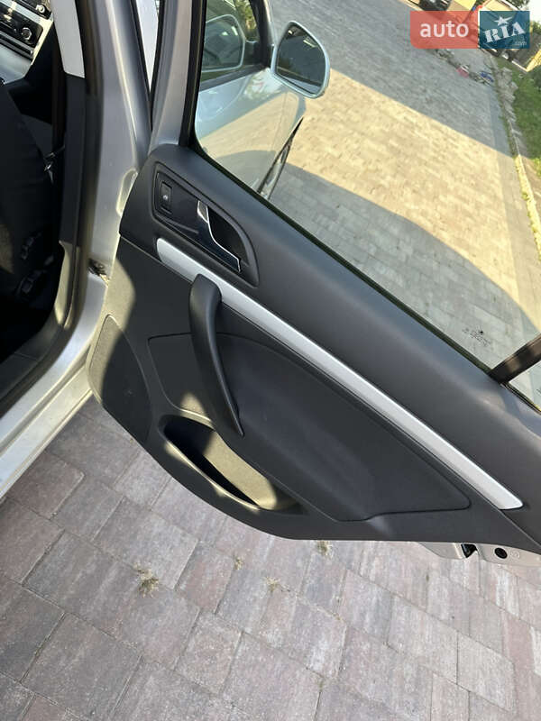 Универсал Skoda Octavia 2010 в Заболотове