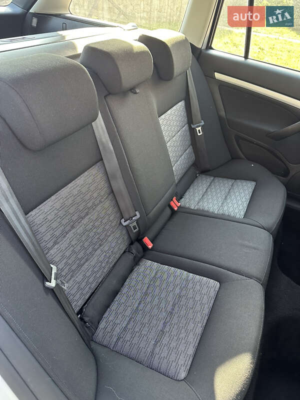 Универсал Skoda Octavia 2010 в Заболотове