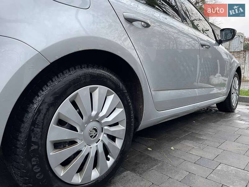 Універсал Skoda Octavia 2016 в Рівному