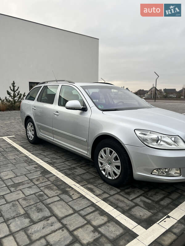 Универсал Skoda Octavia 2010 в Луцке