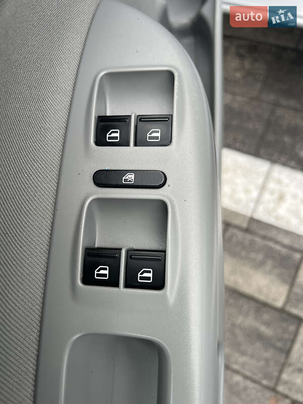 Универсал Skoda Octavia 2010 в Луцке