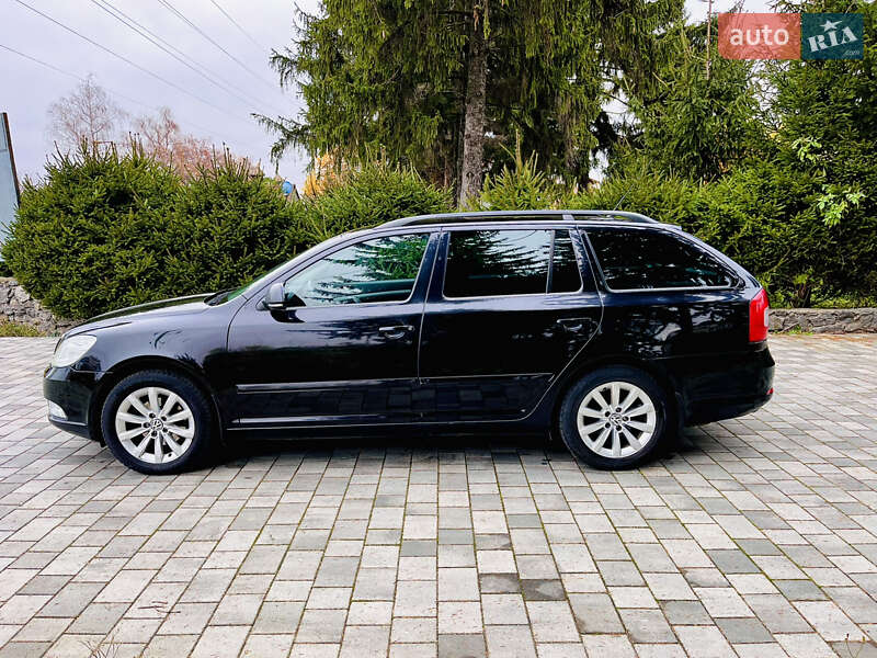 Универсал Skoda Octavia 2010 в Староконстантинове