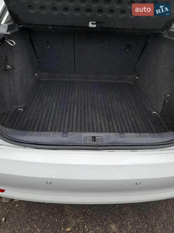 Лифтбек Skoda Octavia 2011 в Кропивницком