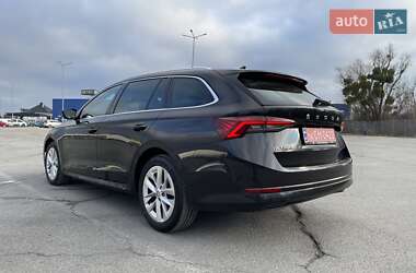 Універсал Skoda Octavia 2021 в Чернівцях