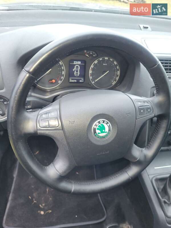 Універсал Skoda Octavia 2005 в Сумах