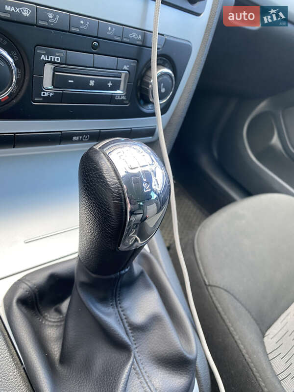 Універсал Skoda Octavia 2010 в Києві фото 17 Універсал Skoda Octavia 2010 в Києві