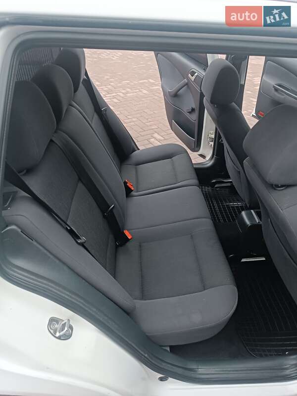 Универсал Skoda Octavia 2009 в Ровно фото 8 Универсал Skoda Octavia 2009 в Ровно