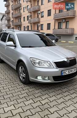 Універсал Skoda Octavia 2010 в Ужгороді