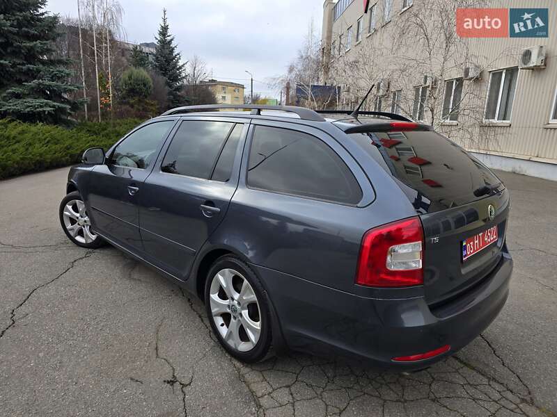 Универсал Skoda Octavia 2011 в Полтаве