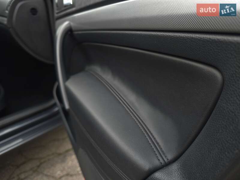 Универсал Skoda Octavia 2011 в Полтаве