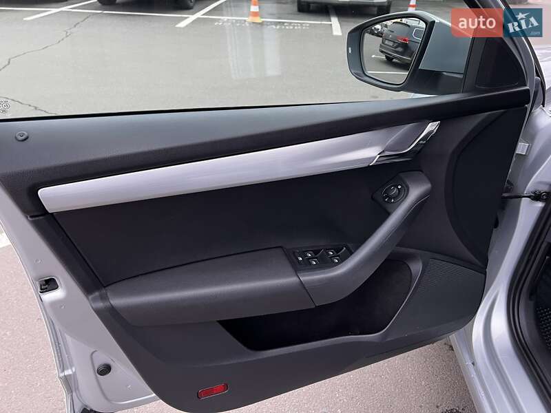 Универсал Skoda Octavia 2017 в Ровно