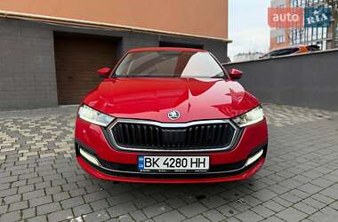 Ліфтбек Skoda Octavia 2021 в Івано-Франківську