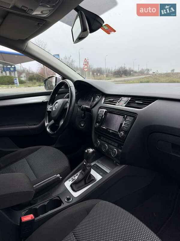 Универсал Skoda Octavia 2014 в Великой Багачке