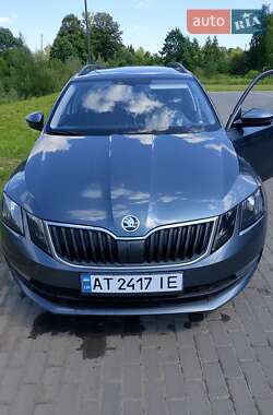 Універсал Skoda Octavia 2018 в Долині