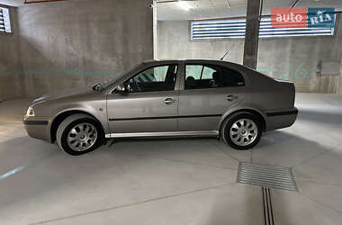 Лифтбек Skoda Octavia 2010 в Львове