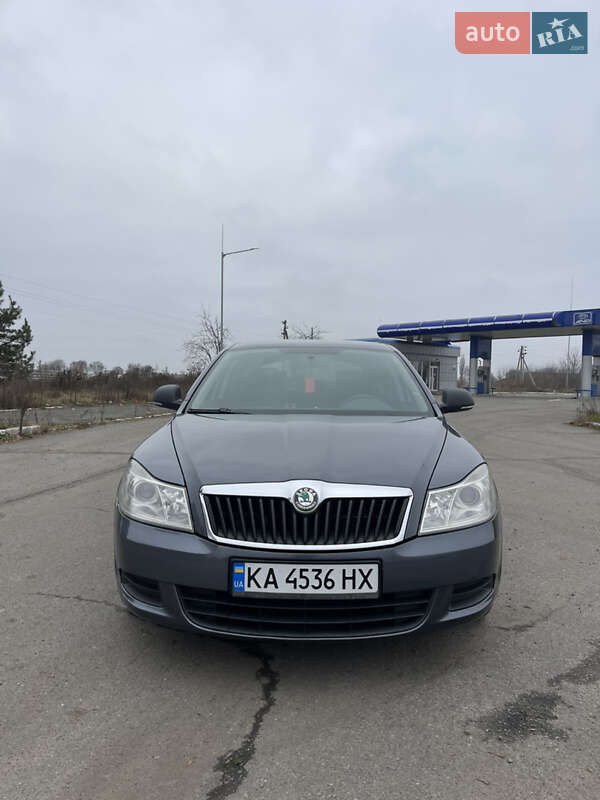Лифтбек Skoda Octavia 2011 в Мене