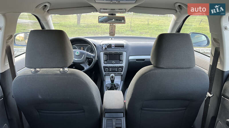 Универсал Skoda Octavia 2012 в Киеве фото 13 Универсал Skoda Octavia 2012 в Киеве